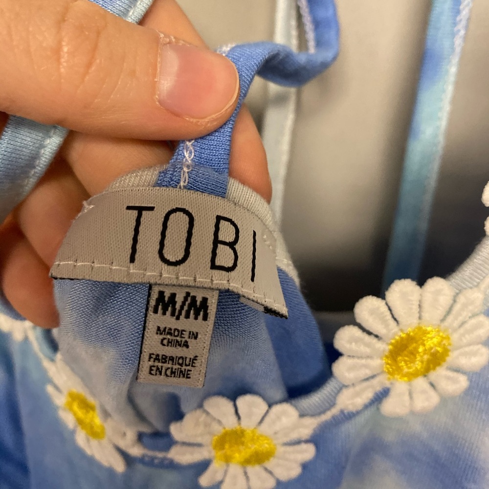 Tobi Daisy Cropped Tank - Picture 4 of 4